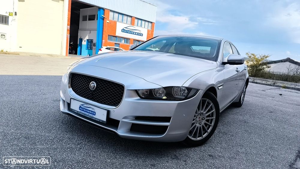 Jaguar XE 2.0 D Pure Aut. - 1