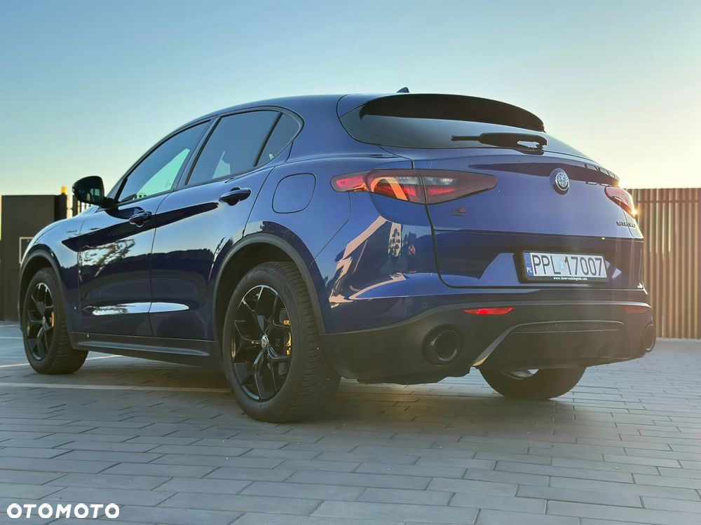Alfa Romeo Stelvio 2.2 Diesel 16V AT8 Q4 B-Tech - 3
