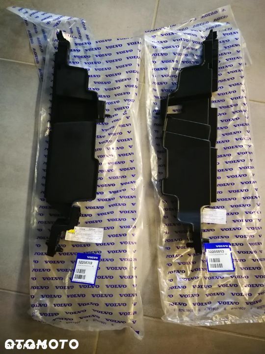 VOLVO XC90 2015- PLASTIK KOMORY BAGAZNIKA