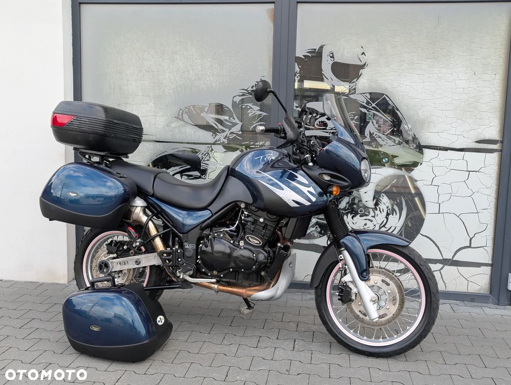 Triumph Tiger - 1