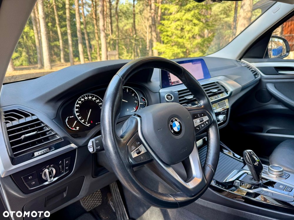 BMW X3 xDrive20d xLine - 9