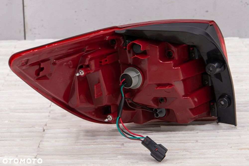 kia sportage iii sl 14-15 po lift karoseryjna lampa tylna prawa 924013 - 10