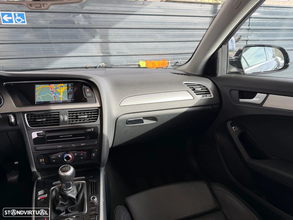 Audi A4 Avant 2.0 TDI Business Line S-line - 19