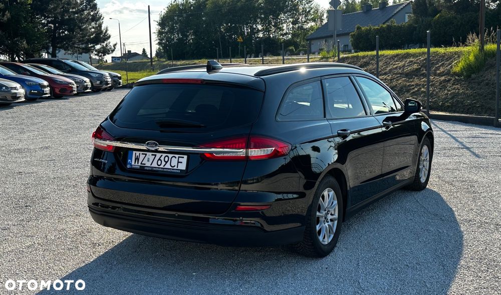 Ford Mondeo - 12