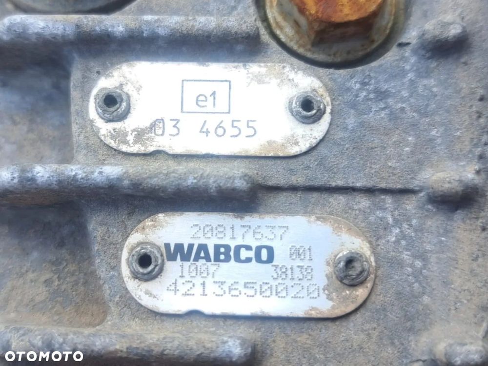 WYBIERAK SKRZYNI BIEGÓW VOLVO FH13  EURO 5 20817637 AT2512C - 4