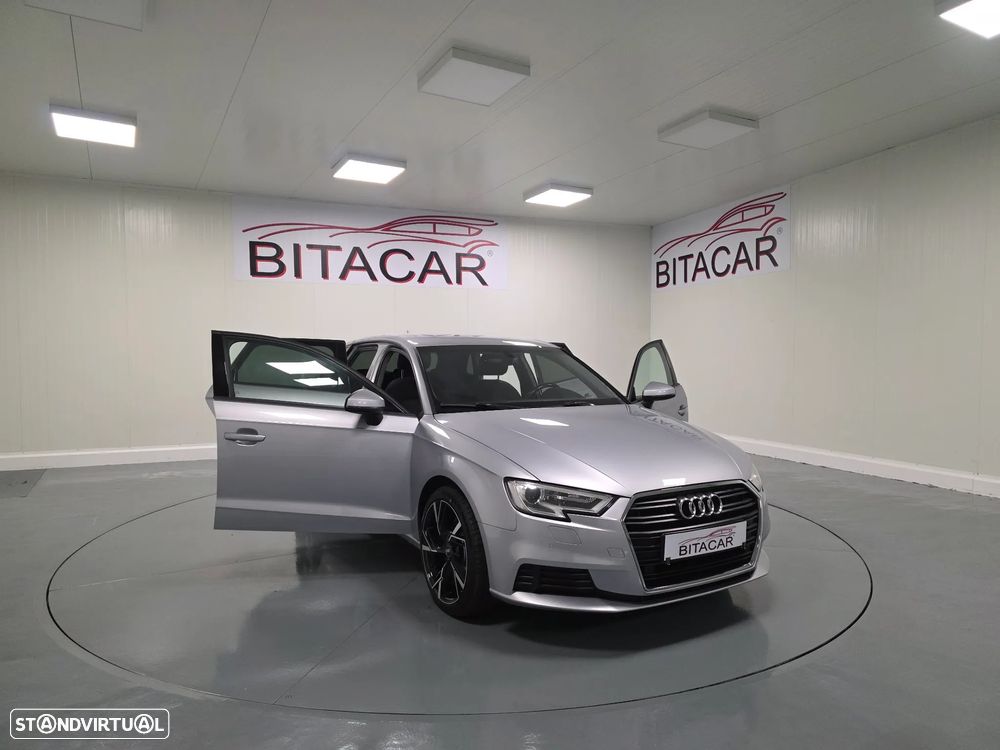 Audi A3 Sportback 1.6 TDI Design - 11