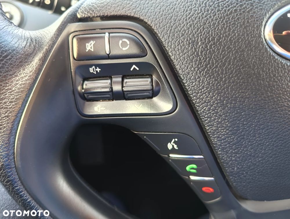 Kia Ceed 1.6 GDI Dream Team Edition - 21