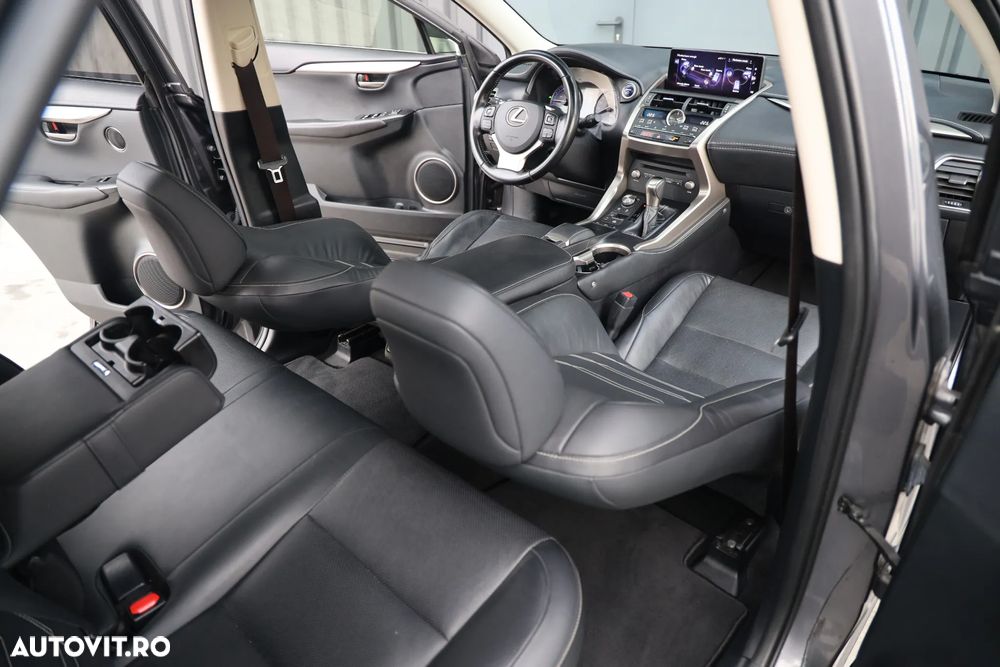 Lexus Seria NX 300h AWD Executive Plus - 38