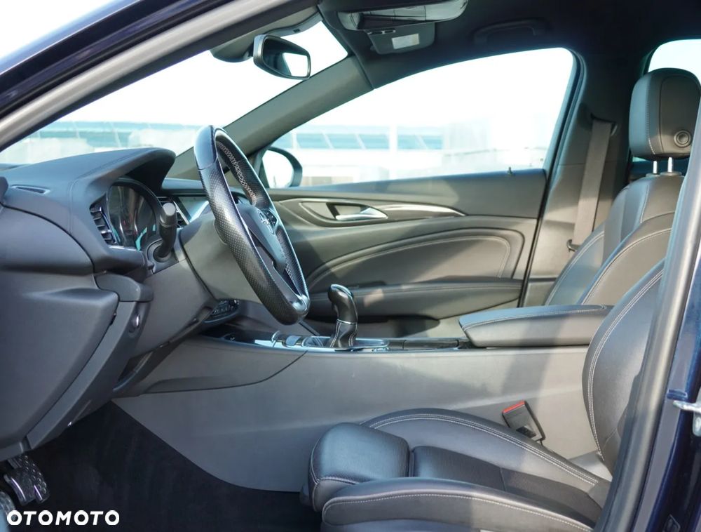 Opel Insignia 2.0 Exclusive - 28