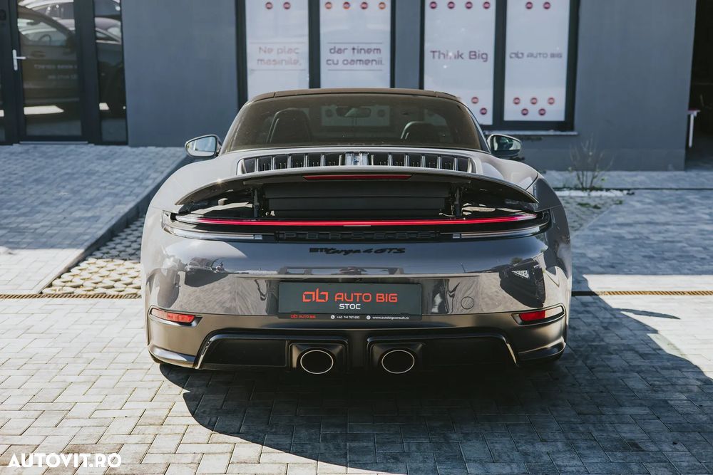 Porsche 911 4 GTS PDK - 19