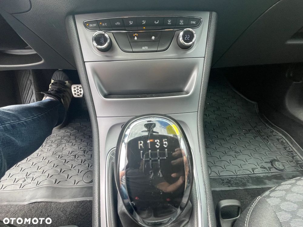 Opel Astra 1.4 Enjoy - 9