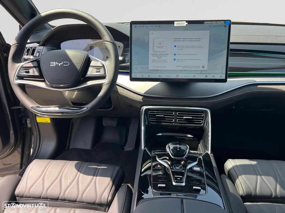 BYD Tang 108.8 kWh AWD Flagship - 11