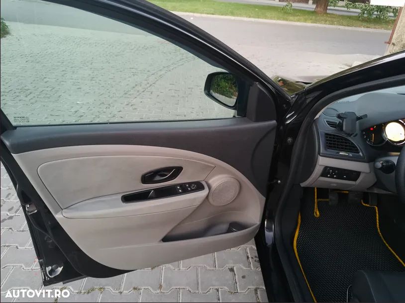 Renault Megane 1.6 16V 100 TomTom Edition - 11