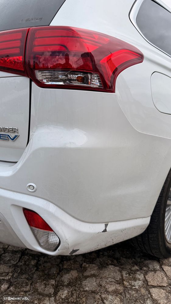 Mitsubishi Outlander - 9