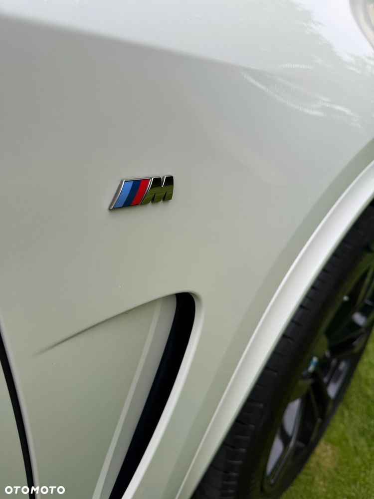 BMW X5 M M50d - 16