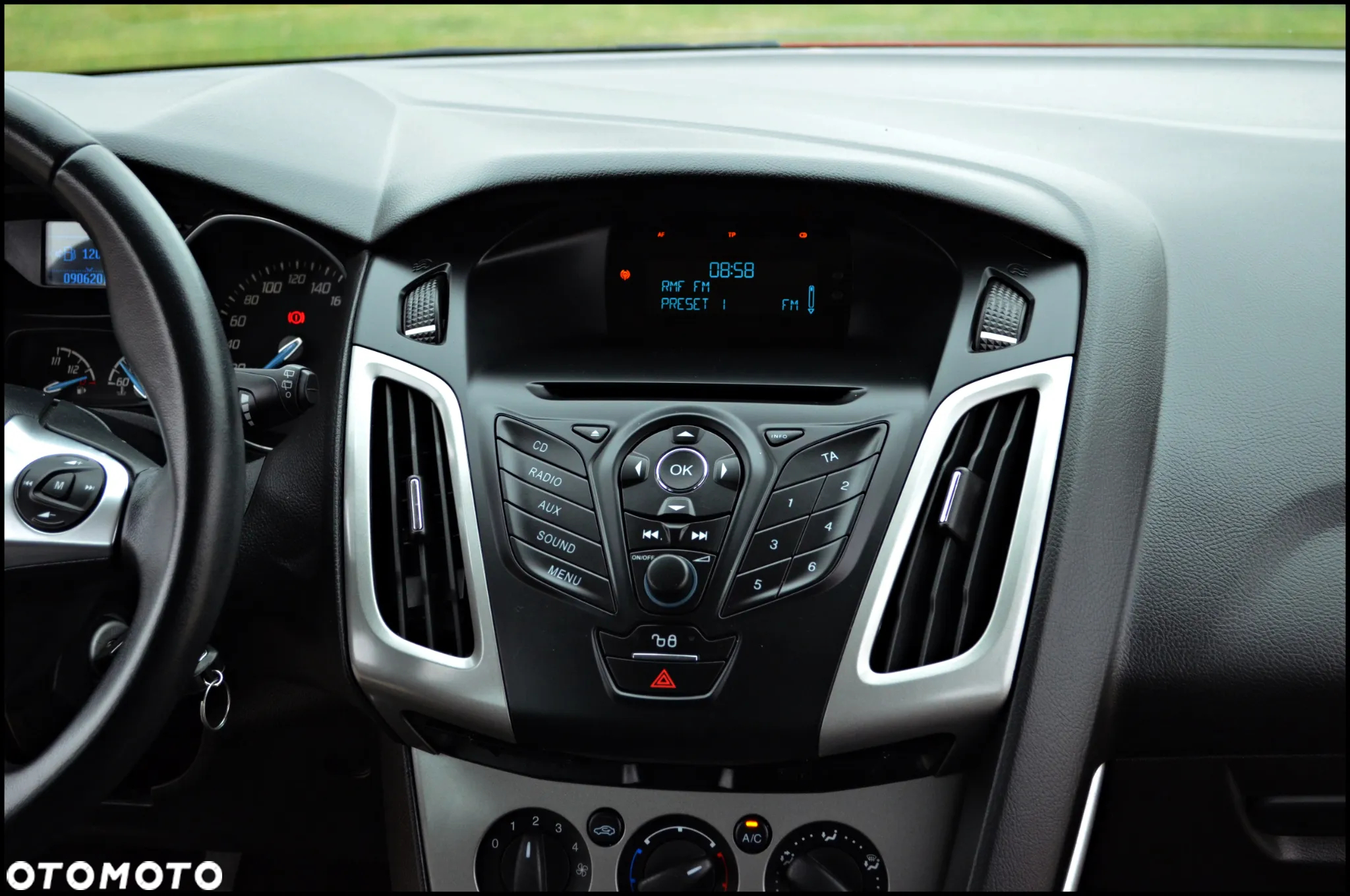 Ford Focus 1.0 EcoBoost Edition - 28