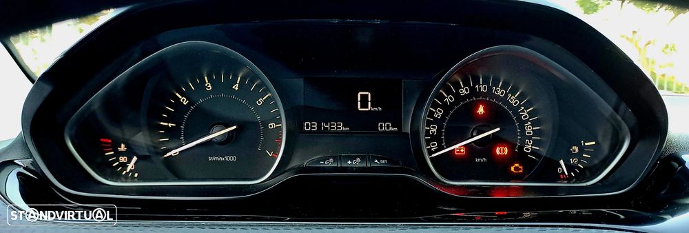 Peugeot 208 1.2 PureTech Style - 33