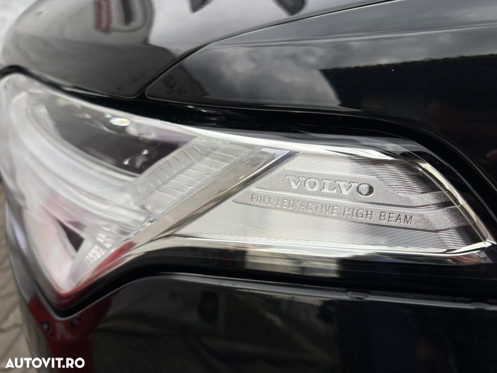 Volvo XC 90 D5 AWD Geartronic Inscription - 9