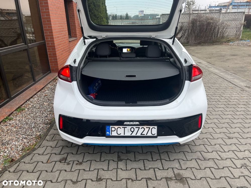 Hyundai IONIQ - 23