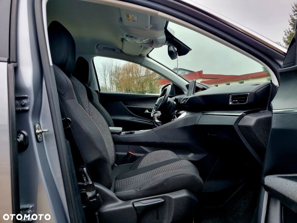 Peugeot 3008 1.2 PureTech Active S&S - 11