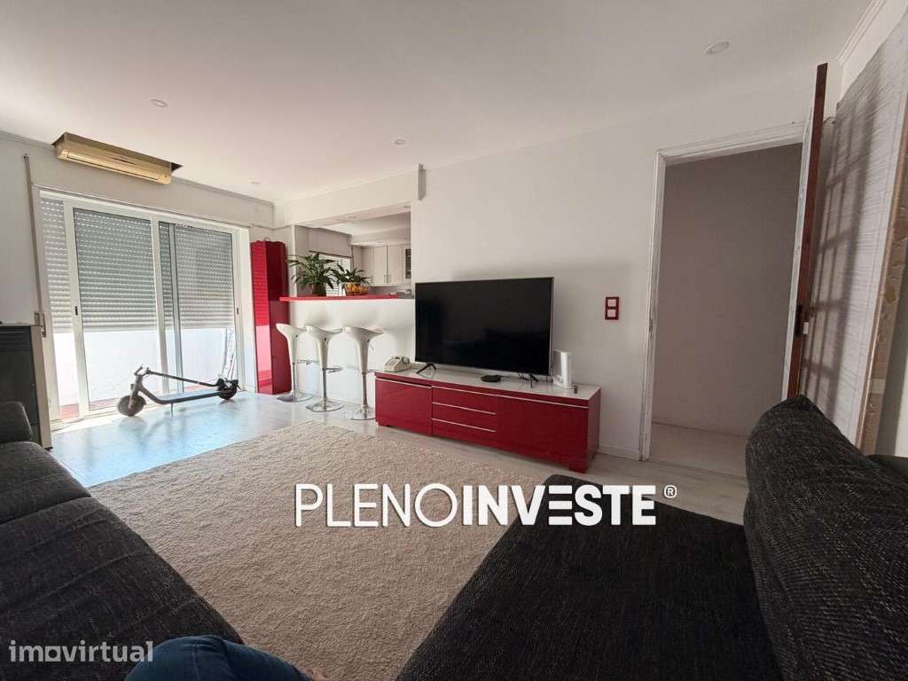 T2 remodelado com arrecadação na Baixa da Banheira - Grande imagem: 2/24