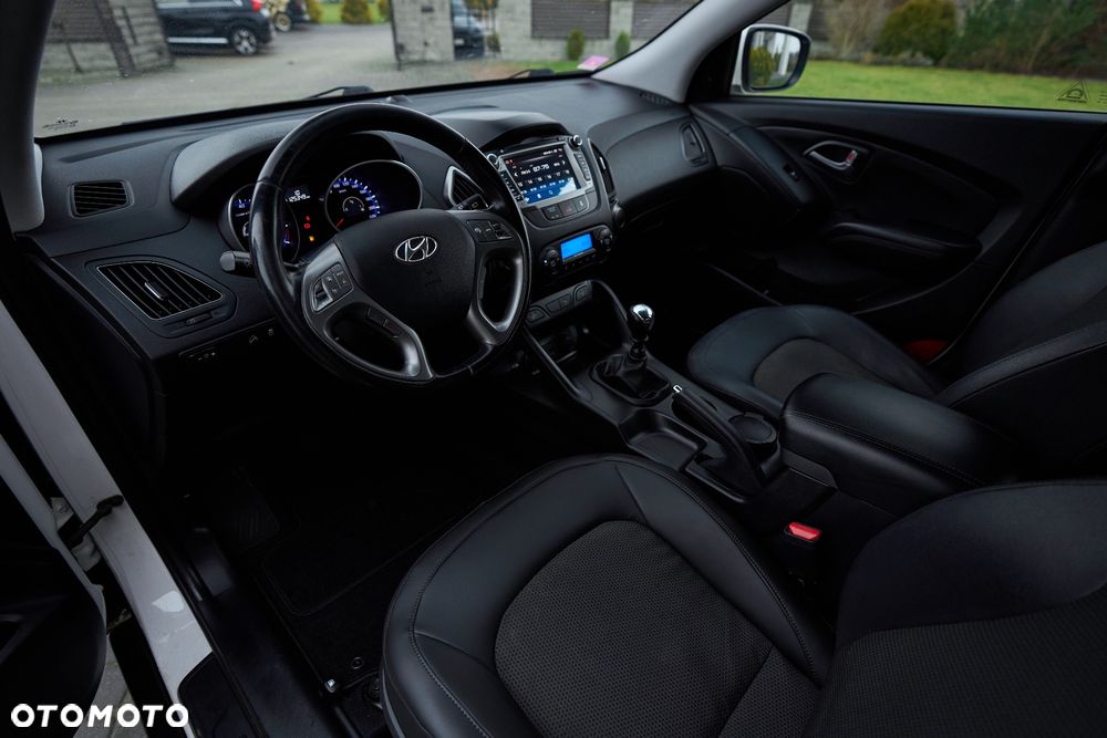 Hyundai ix35 1.6 2WD Fifa World Cup Edition - 14