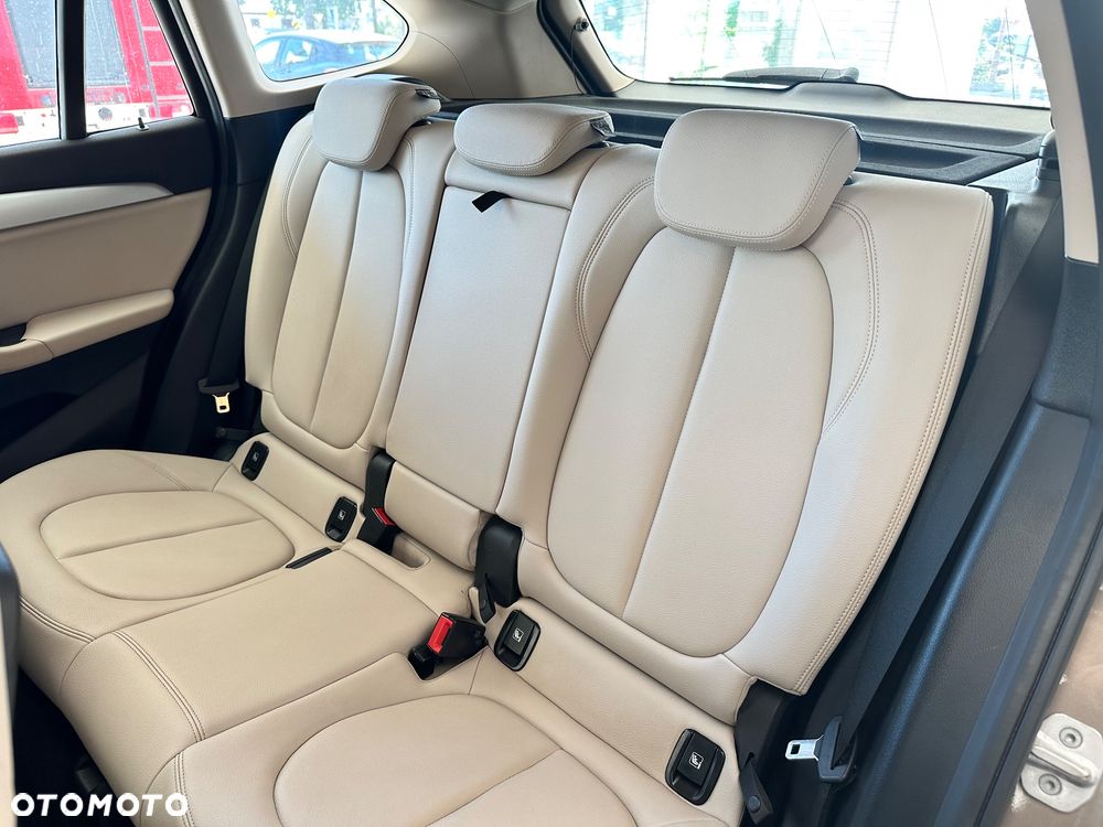 BMW X1 sDrive18i GPF xLine - 7