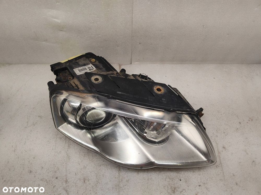 Volkswagen PASSAT B6 XENON Przód strona prawa 3C0941752K - 4