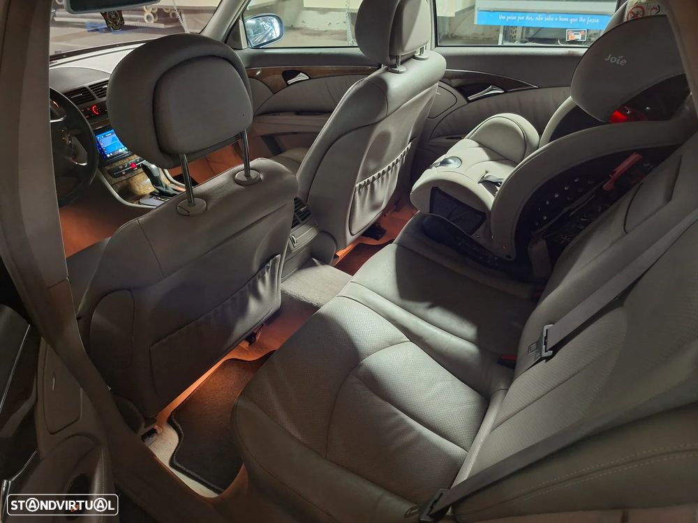 Mercedes-Benz E 320 CDi Avantgarde - 11