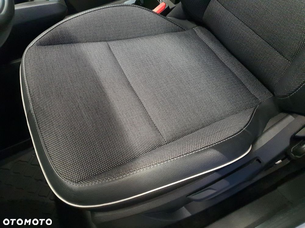 Renault Captur 1.0 TCe Techno - 12