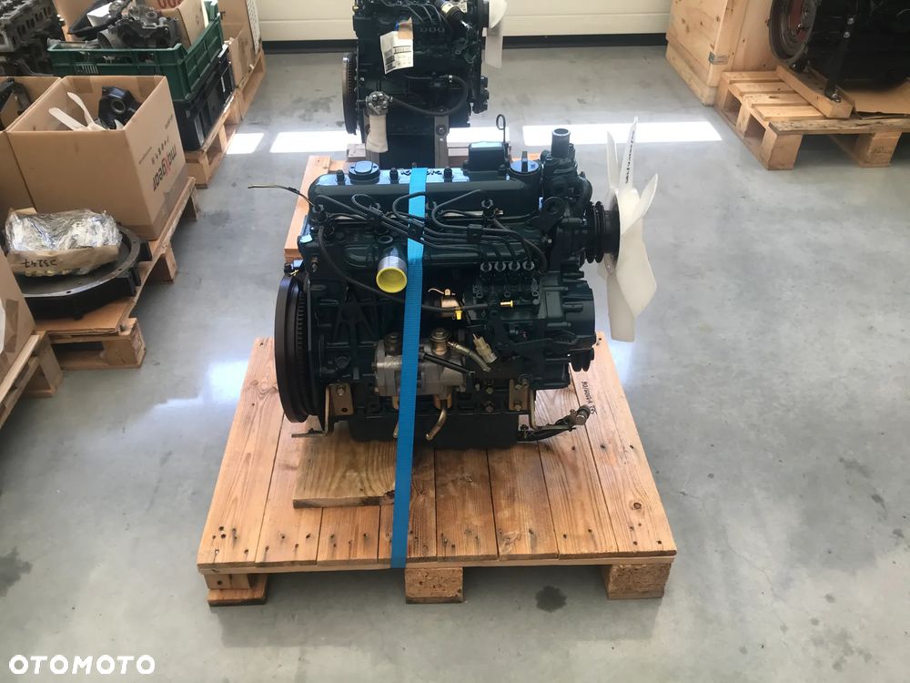 SILNIK Kubota V1505 D 8943netto - 4