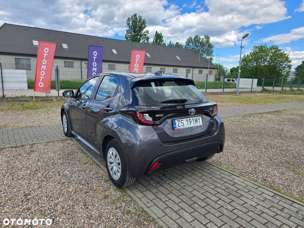 Toyota Yaris - 8