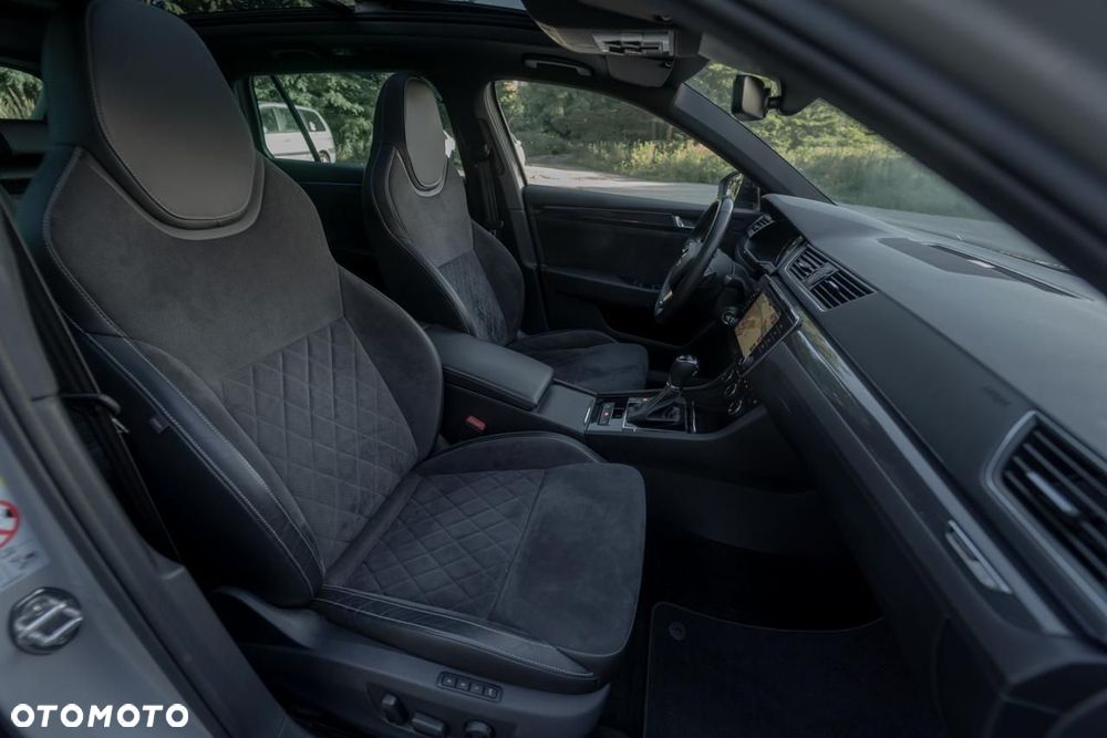 Skoda Superb 2.0 TSI 4x4 DSG Sportline - 35