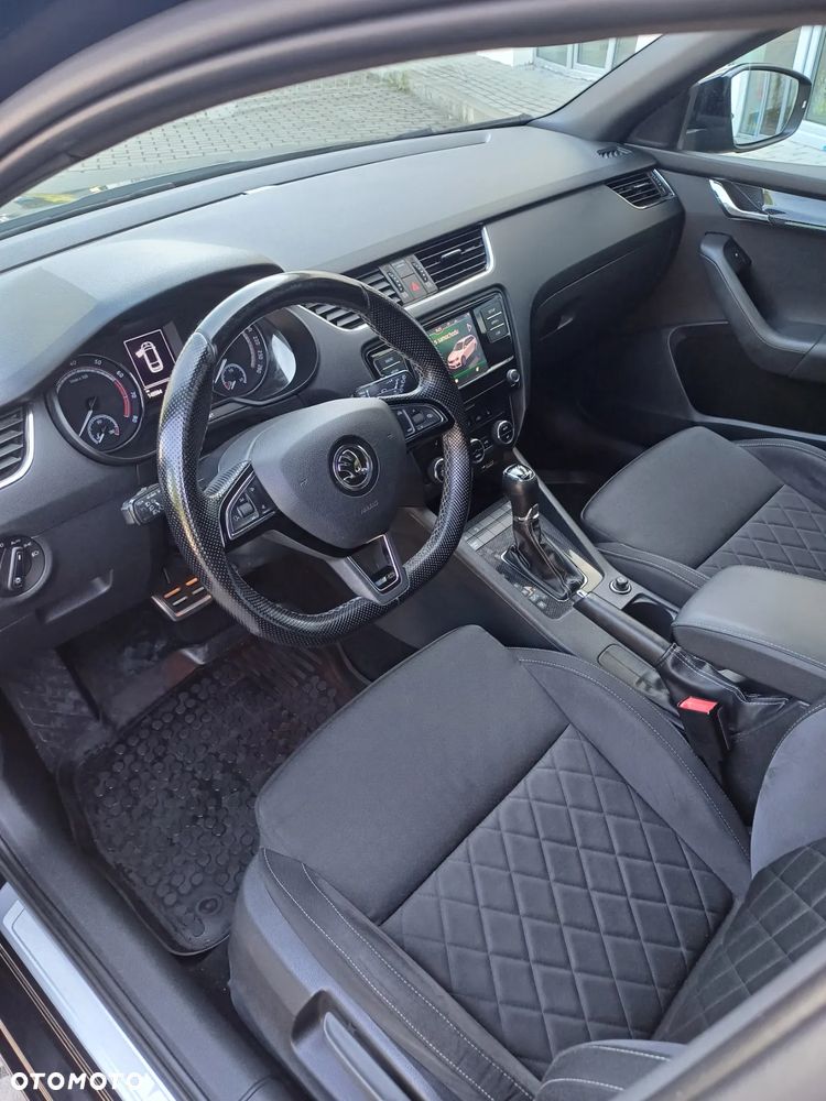 Skoda Octavia 2.0 TSI RS 245 DSG - 23