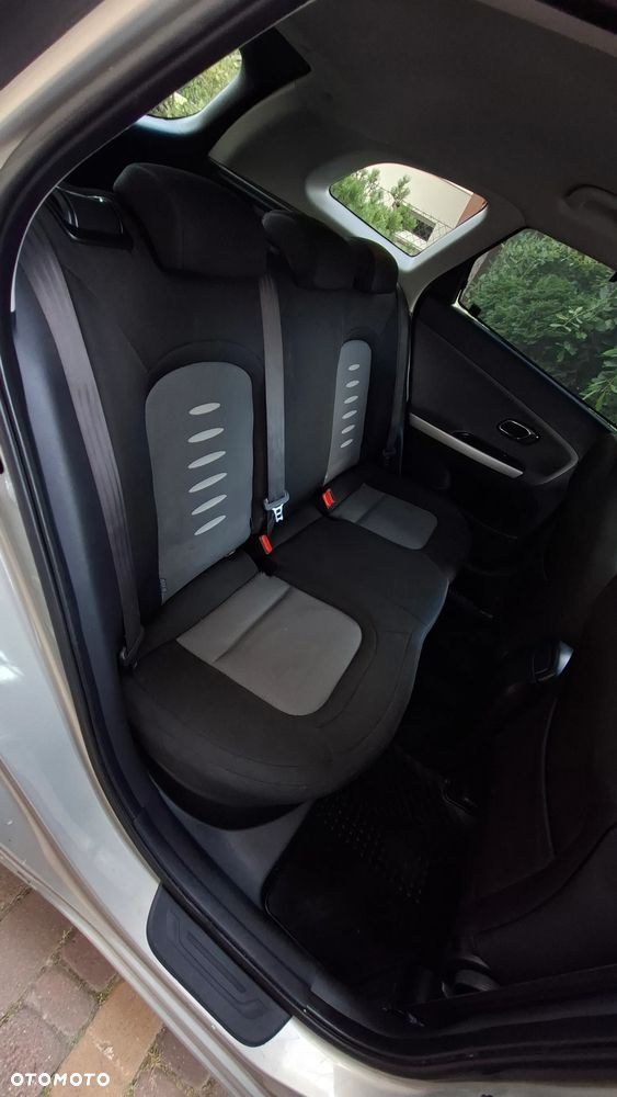 Kia Ceed 1.6 GDI XL - 16
