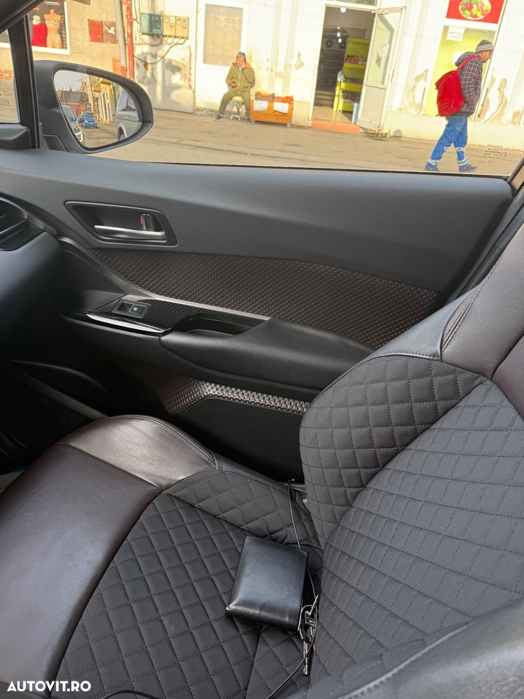 Toyota C-HR Lounge - 7