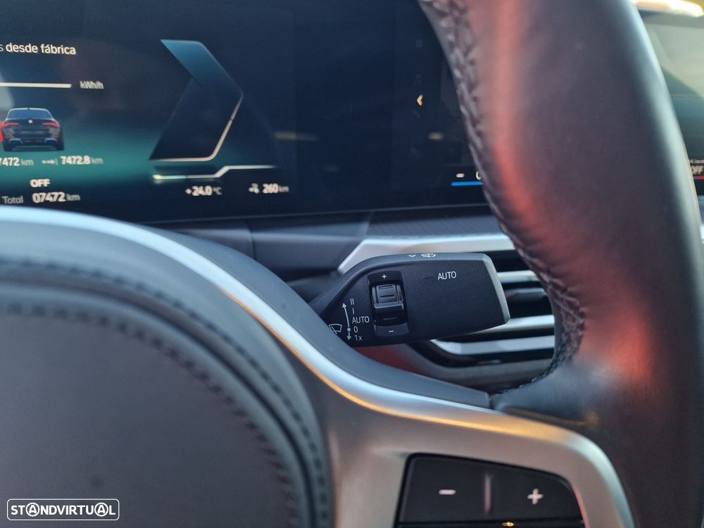 BMW i4 eDrive35 Desportiva M - 29