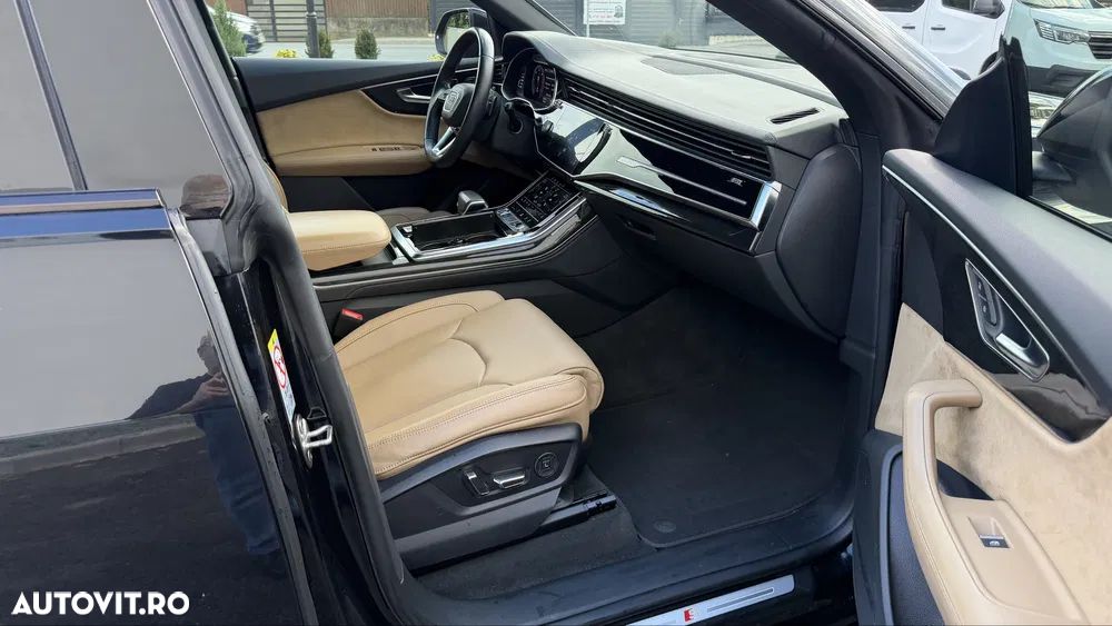 Audi Q8 - 6