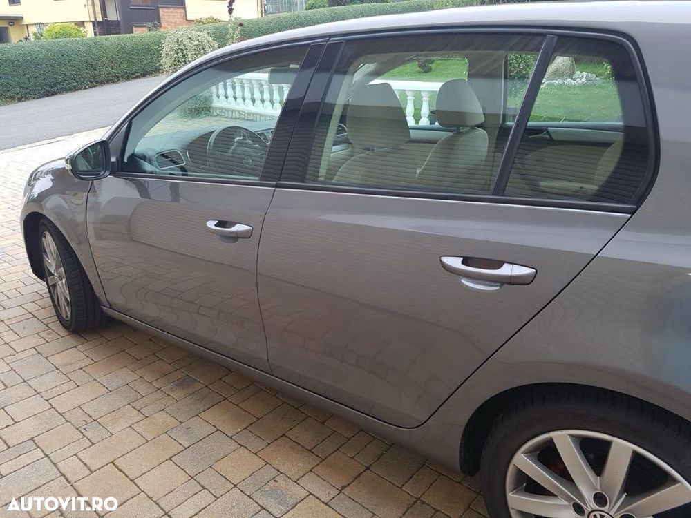 Volkswagen Golf 2.0 TDI DPF Highline - 7