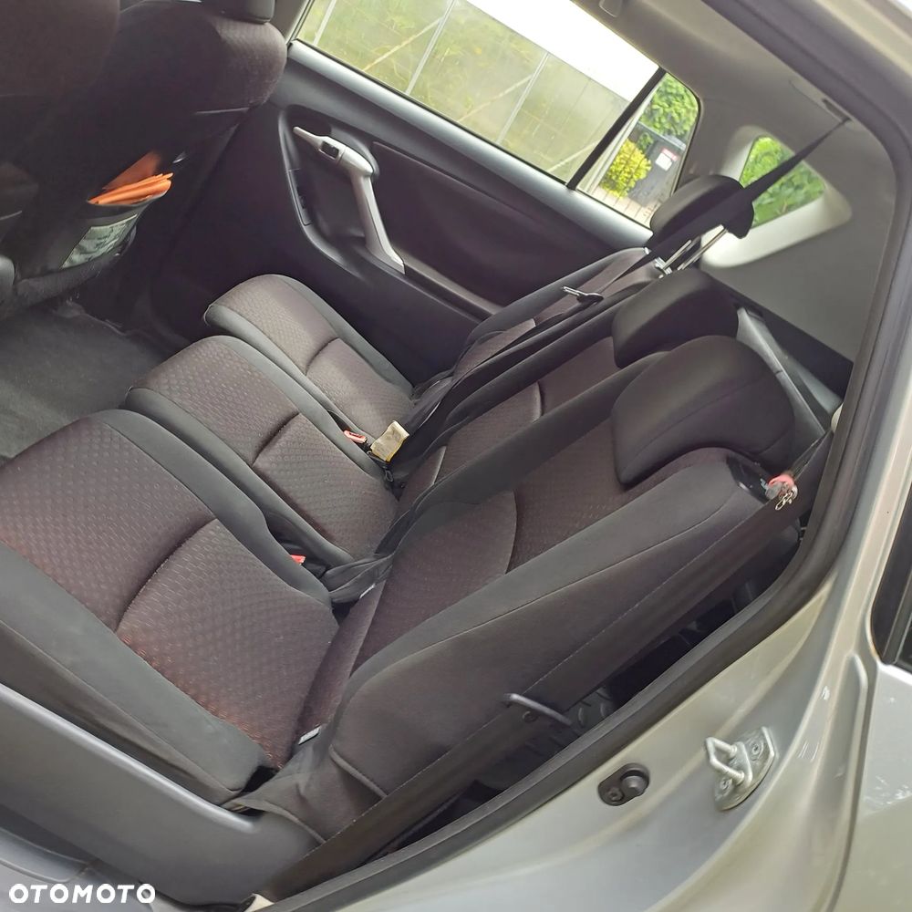 Toyota Verso 2.0 D-4D - 8