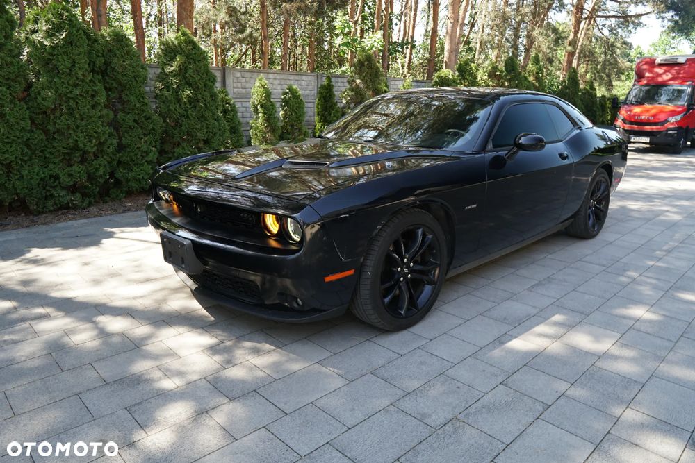 Dodge Challenger - 40
