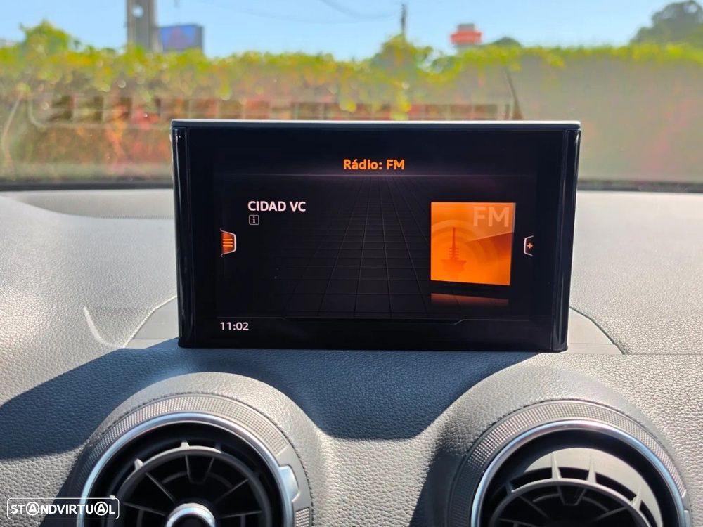 Audi Q2 1.6 TDI Design - 24