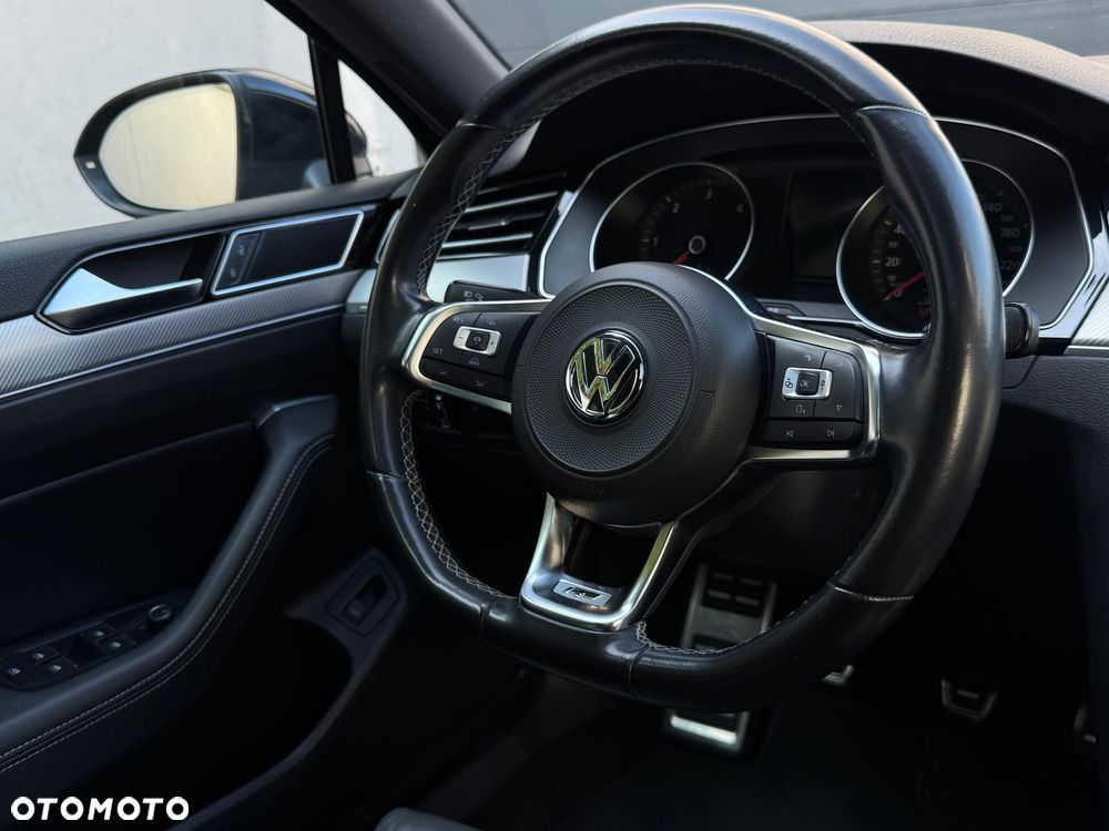 Volkswagen Passat 2.0 TDI (BlueMotion Technology) Highline - 19