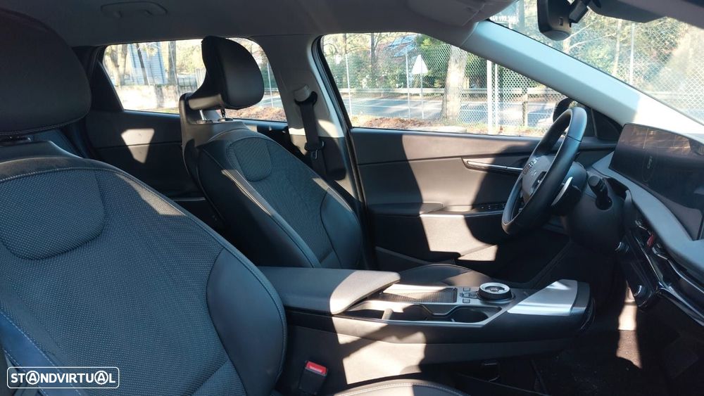 Kia EV6 77.4 kWh Earth - 6