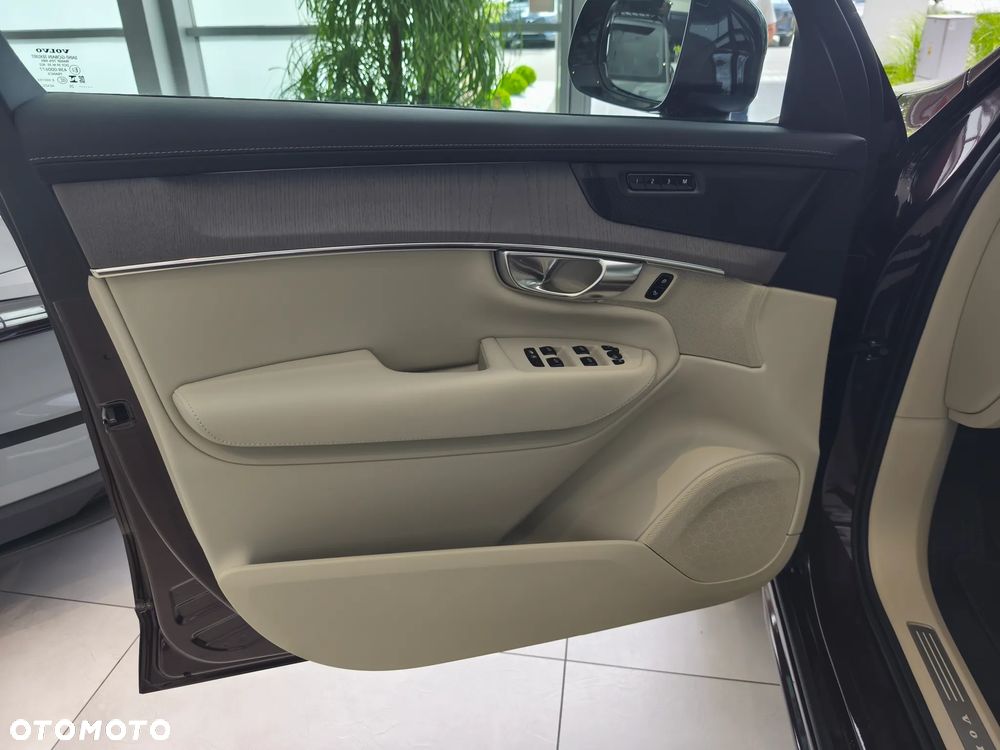 Volvo XC 90 B5 B AWD Ultra Dark 7os - 14