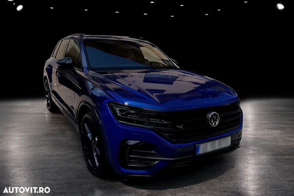 Volkswagen Touareg - 1