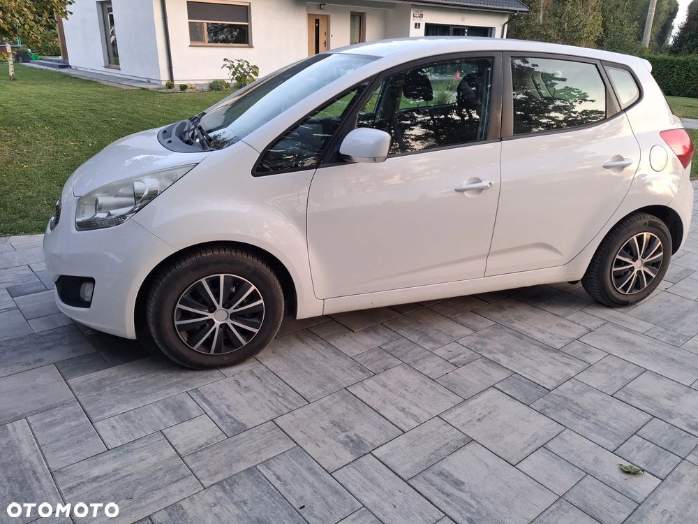 Kia Venga 1.4 CRDi 90 Business Line - 1