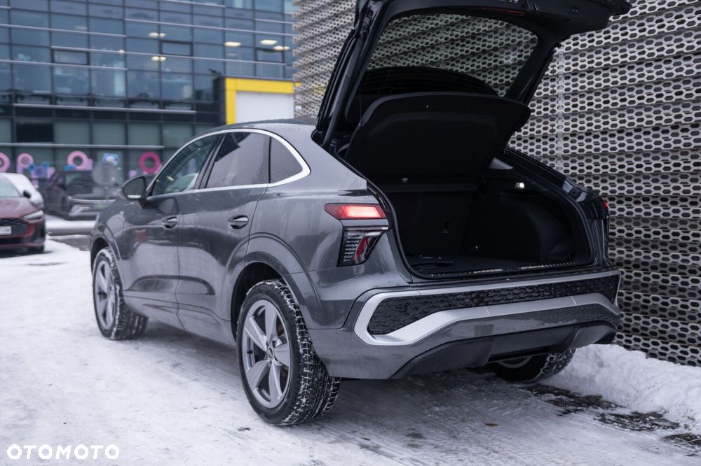 Audi Q3 Sportback - 8