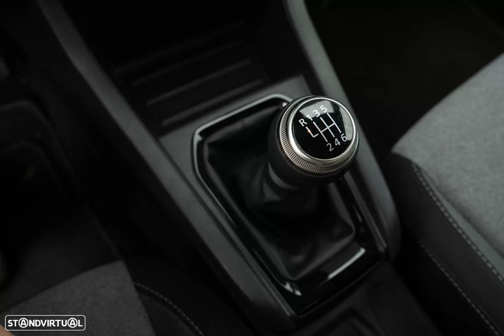 Renault Clio - 16