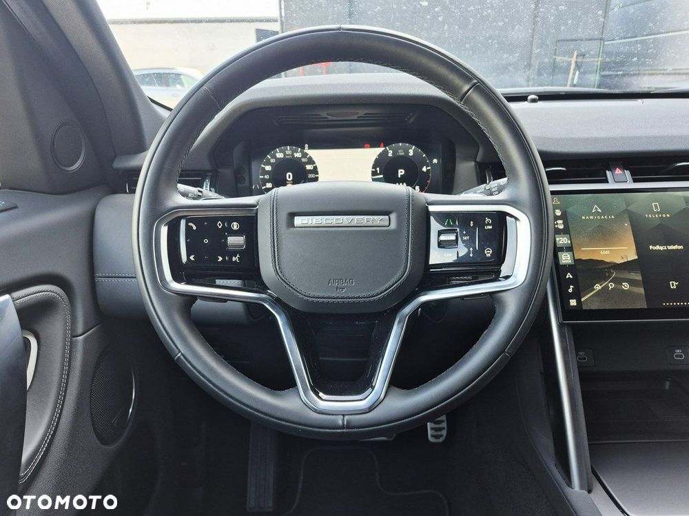 Land Rover Discovery Sport - 28